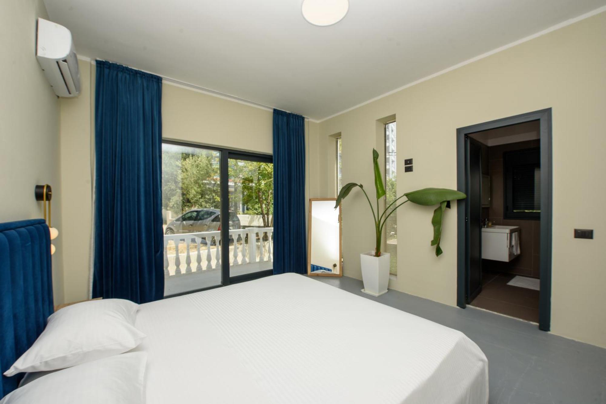 Olivium Rooms Vlorë エクステリア 写真
